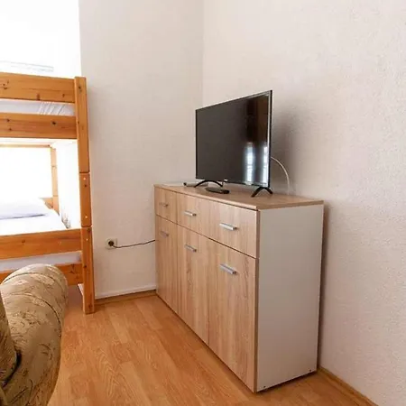Pensjonat Raguz Sa Privatnom Plazom I Garazom Neum