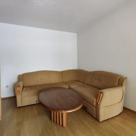 Raguz Sa Privatnom Plazom I Garazom Pensjonat 3*