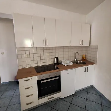 Raguz Sa Privatnom Plazom I Garazom