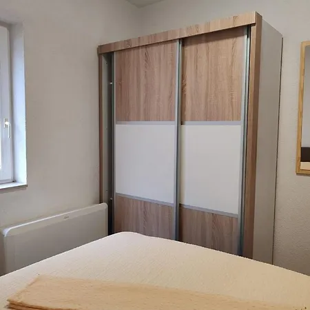 Raguz Sa Privatnom Plazom I Garazom Pensjonat Neum