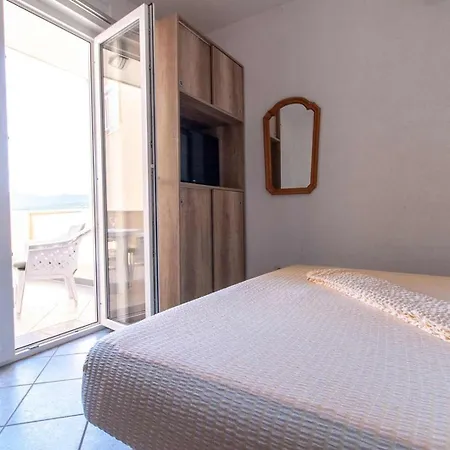 Pensjonat Raguz Sa Privatnom Plazom I Garazom Neum