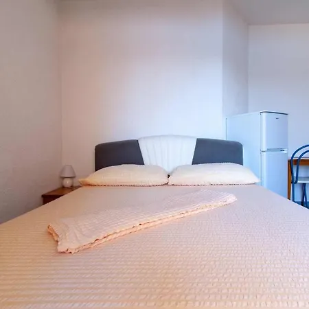 Raguz Sa Privatnom Plazom I Garazom 3* Neum