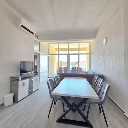 Raguz Sa Privatnom Plazom I Garazom 3*