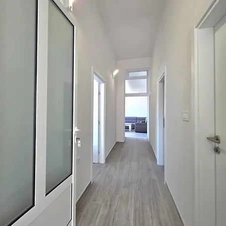 Raguz Sa Privatnom Plazom I Garazom Maison d'hôtes
