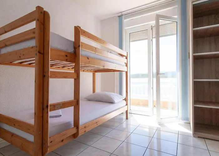 Raguz Sa Privatnom Plazom I Garazom Vendégház