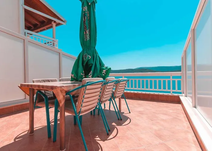 Raguz Sa Privatnom Plazom I Garazom 3* Neum