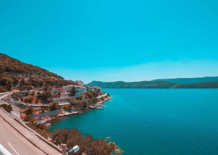 Raguz Sa Privatnom Plazom I Garazom 3* Neum