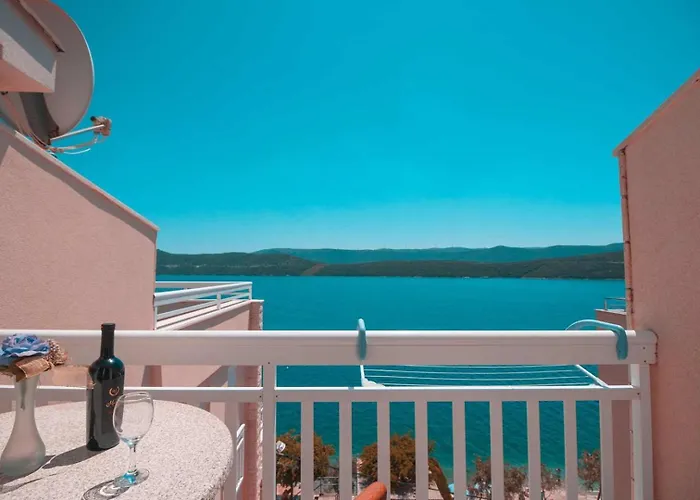 Raguz Sa Privatnom Plazom I Garazom 3* Neum